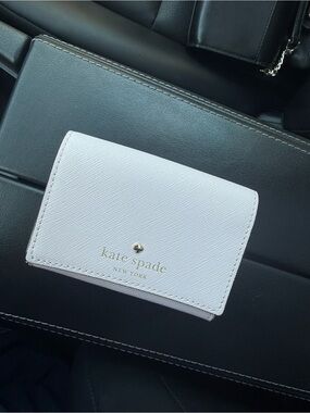 財布 kate spade new york LEEWOOD PLACE KIERAN Leewood Place Kieran | Kate Spade GB